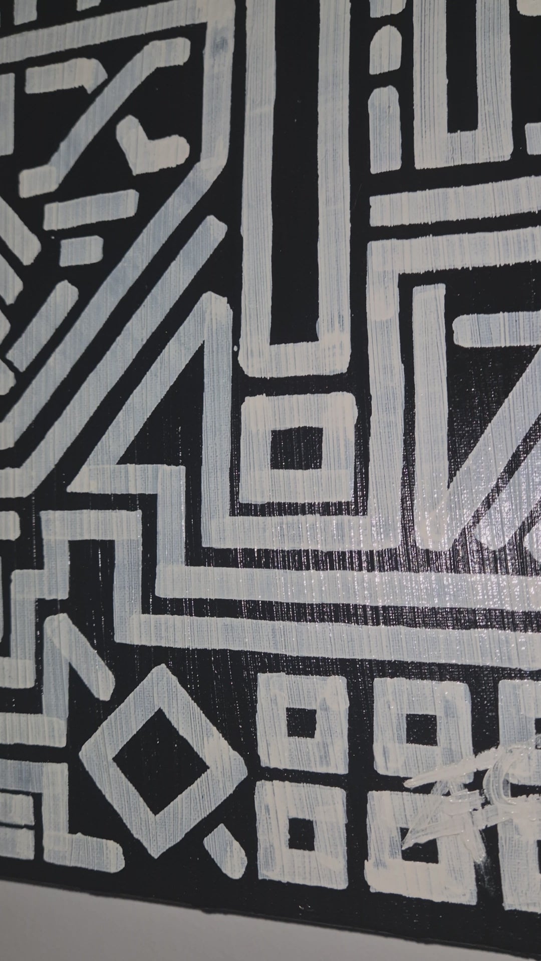 Entropy: White on black 1